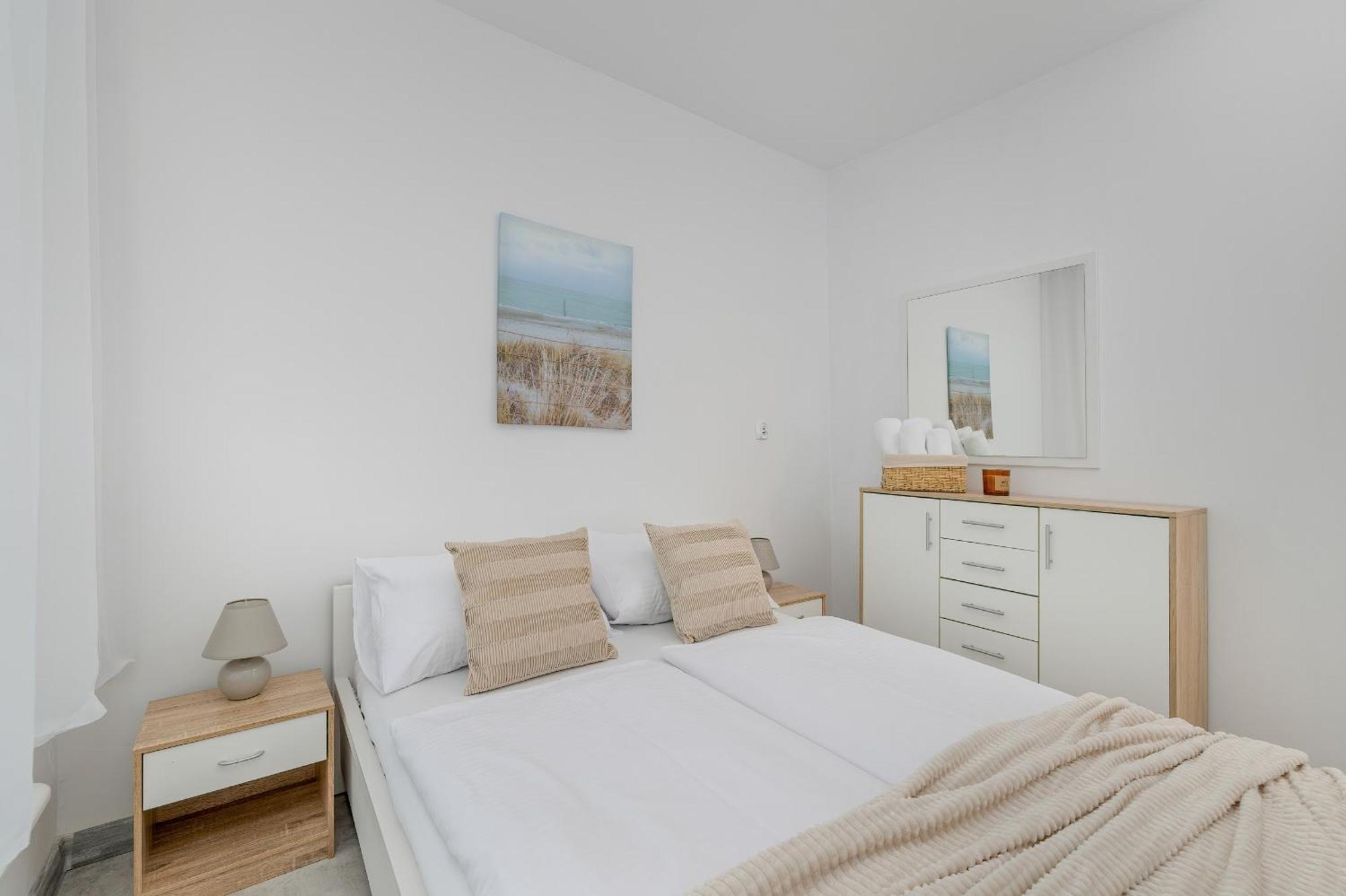 Family Apartments Herberta With Terrace And Parking By Rent Like Home シフィノウイシチェ エクステリア 写真