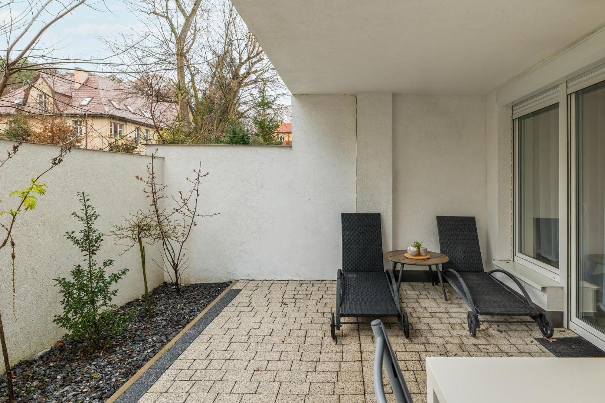 Family Apartments Herberta With Terrace And Parking By Rent Like Home シフィノウイシチェ エクステリア 写真