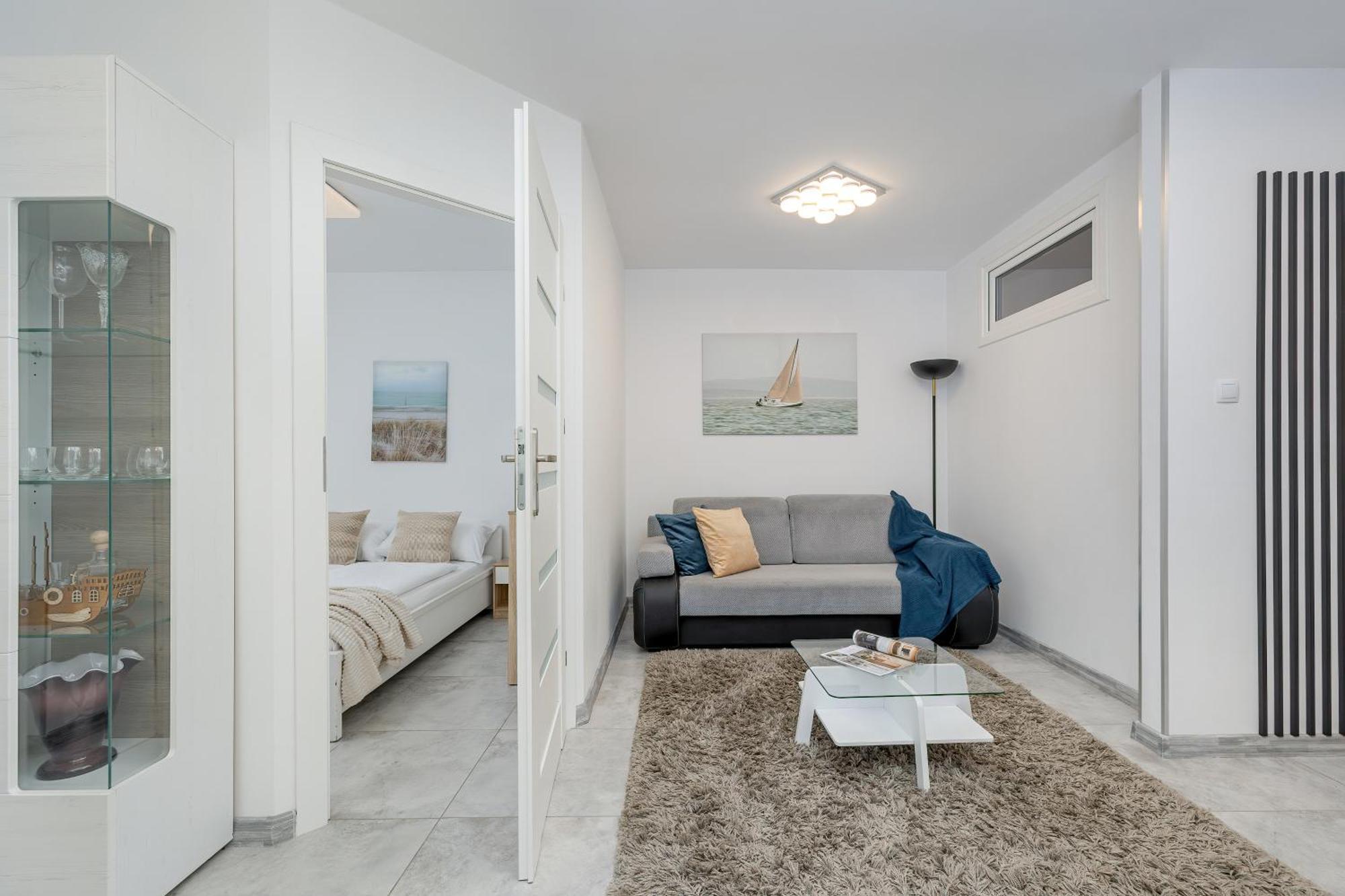 Family Apartments Herberta With Terrace And Parking By Rent Like Home シフィノウイシチェ エクステリア 写真