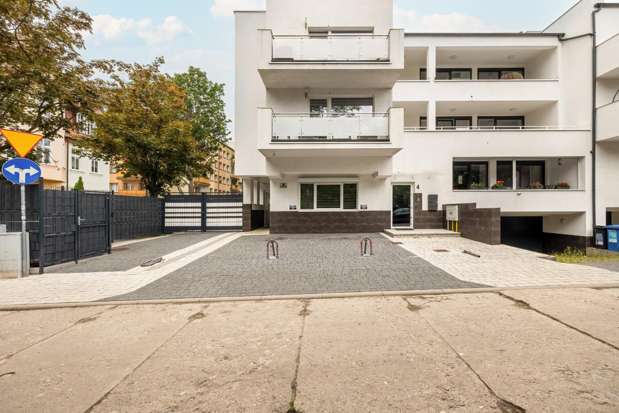 Family Apartments Herberta With Terrace And Parking By Rent Like Home シフィノウイシチェ エクステリア 写真